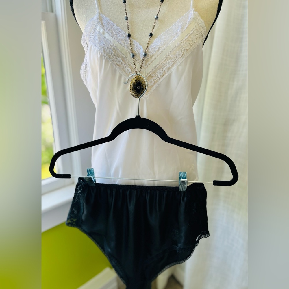 Vintage | Christian Dior Lingerie Set (Size M)